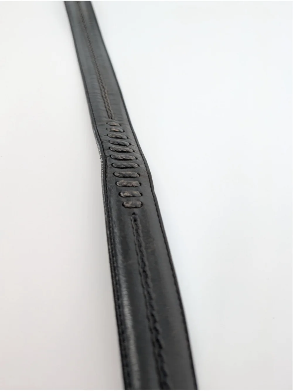 Vintage 1993 Onyx by Brighton 74803 Black Leather Rope Stitch Western Belt 40